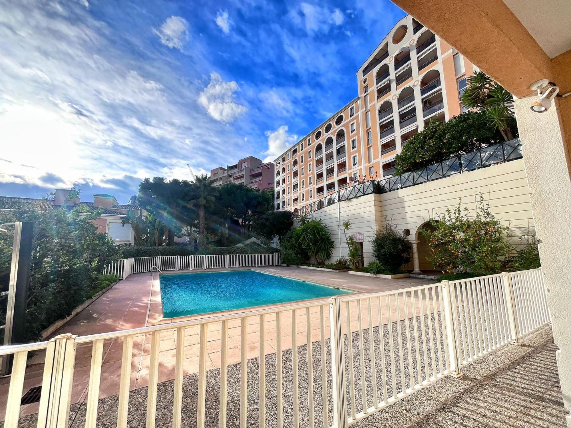 Direct Monaco Studio Devant Piscine Beausoleil Εξωτερικό φωτογραφία